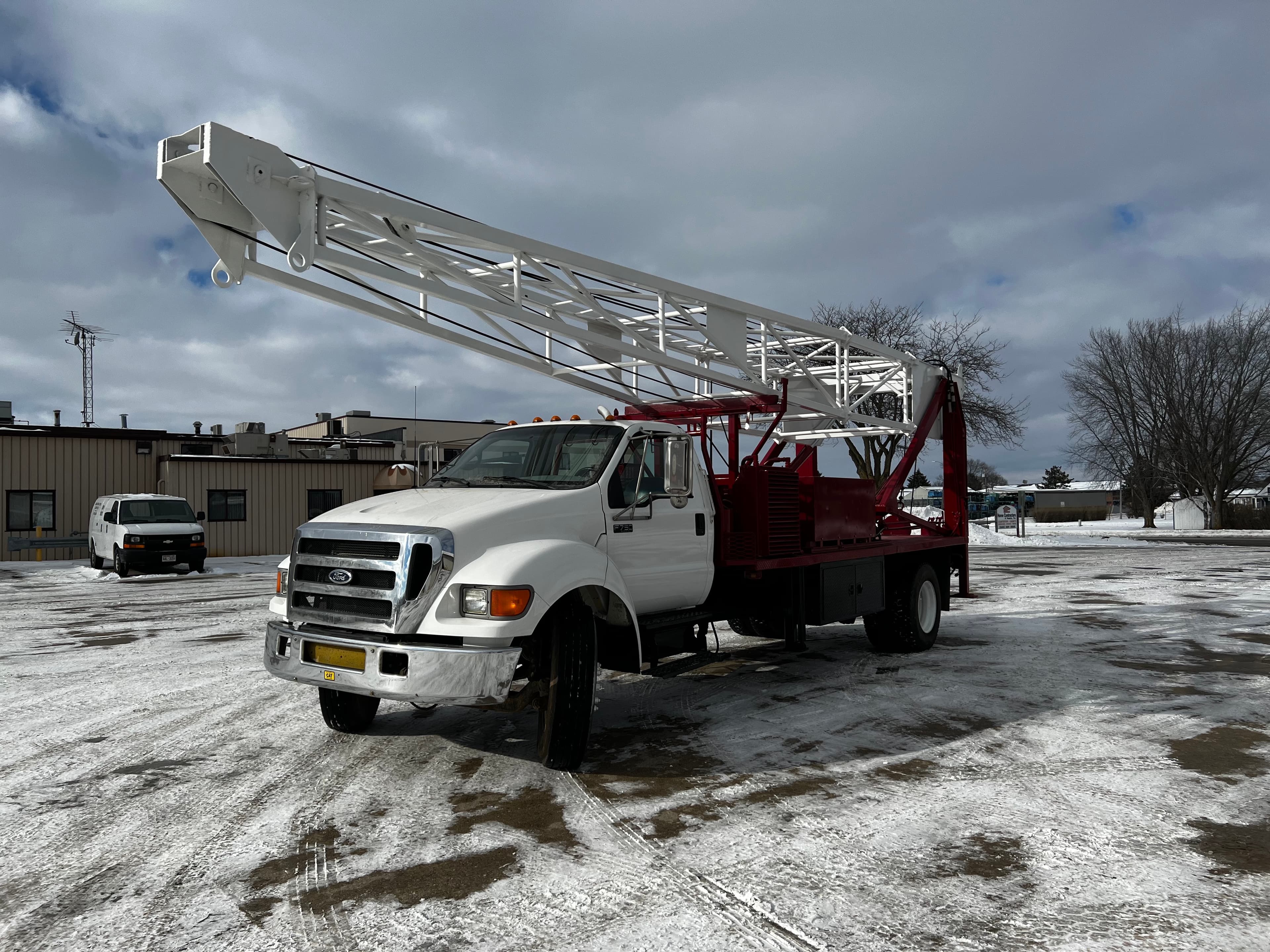 Pump Hoist on Ford F-750 Super Duty